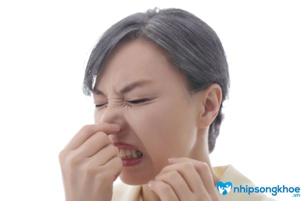 Mẹo chữa ngạt mũi trong 20 giây bằng phương pháp nín thở 