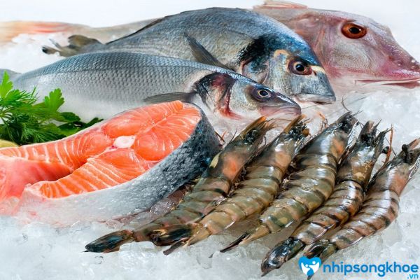 Người bị u tuyến giáp nên tích cực ăn nhiều hải sản 